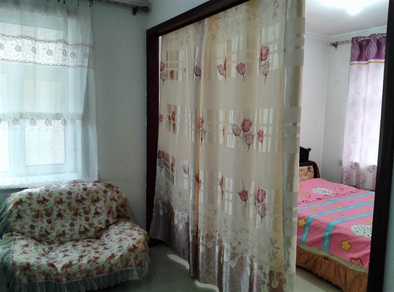 家庭旅館日租房，在小區(qū)，安全，私密