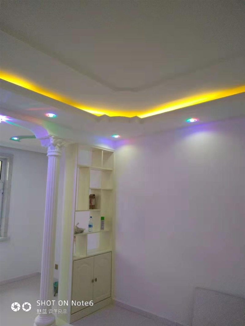 透地?zé)?，電工，暖氣維修鉆眼木瓦工大白工砸墻