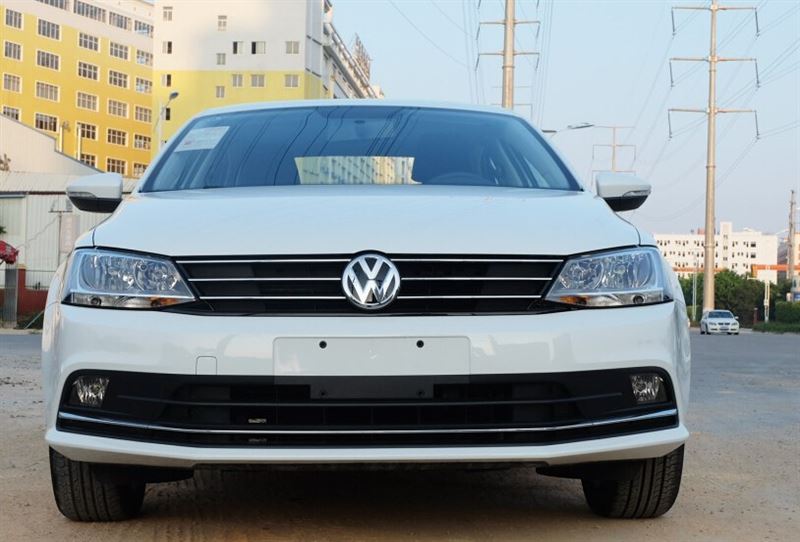 大眾16年白色捷達