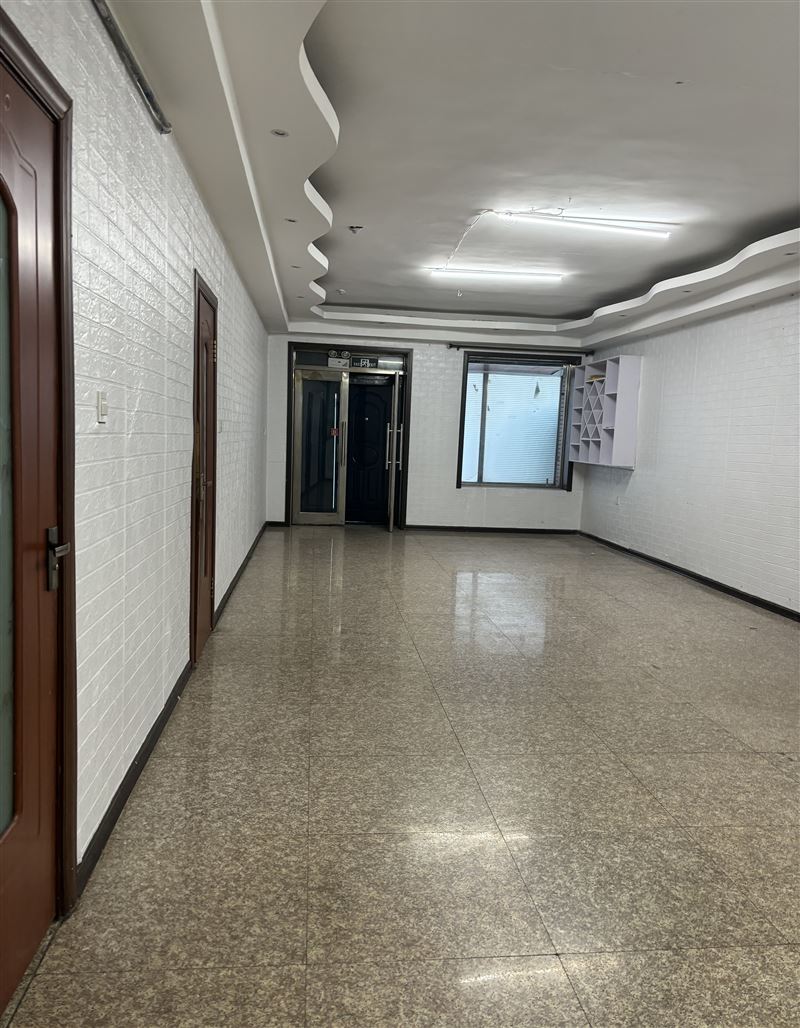 朝陽小區(qū)商服出租出售