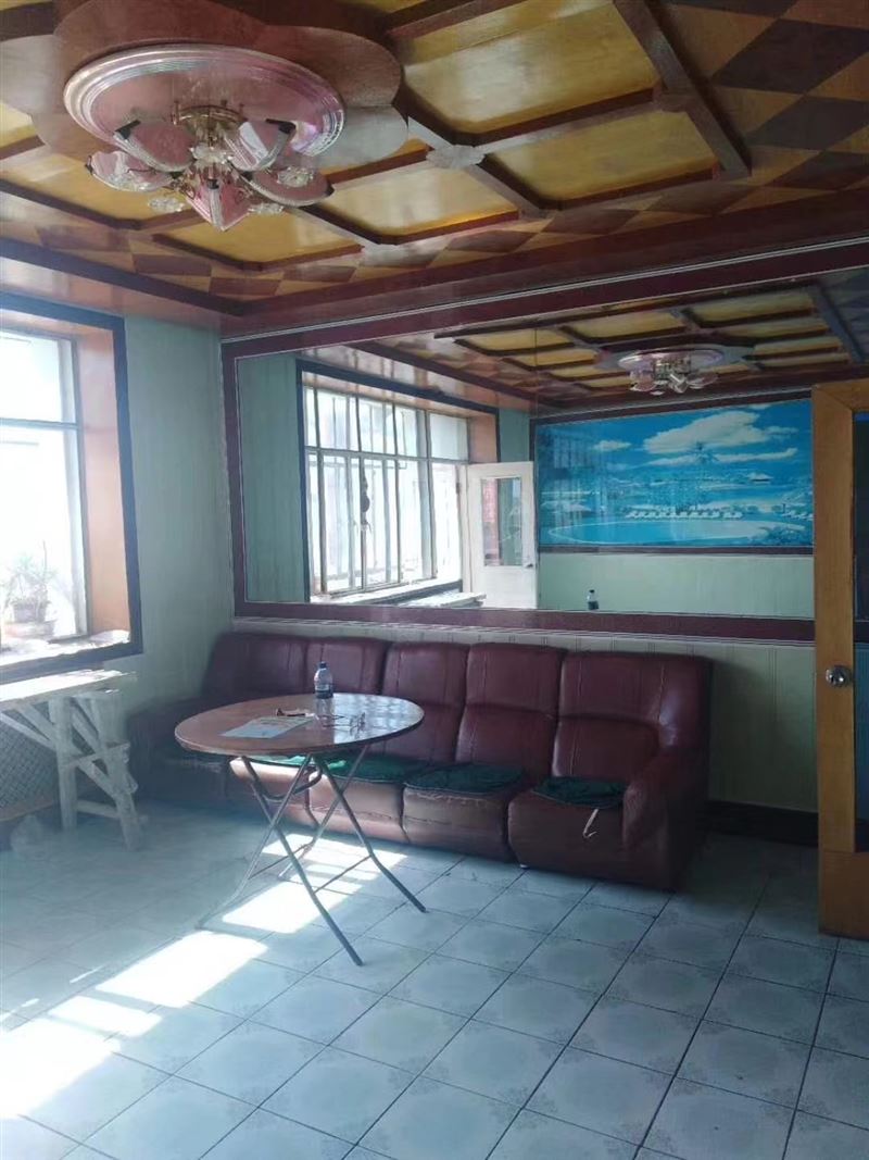 十小學(xué)區(qū)房出租