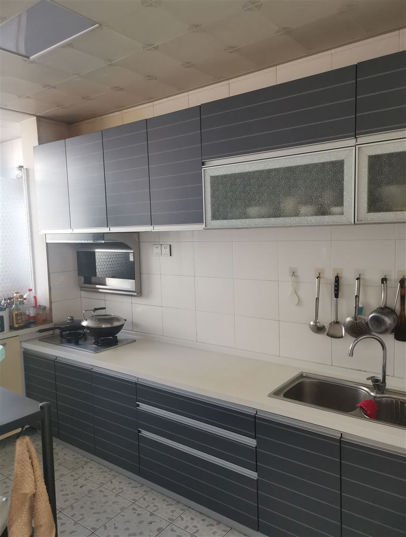 賣樓運管公寓6樓107平