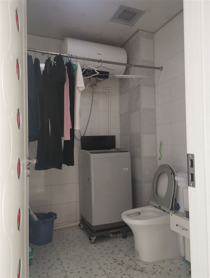 賣樓運管公寓6樓107平