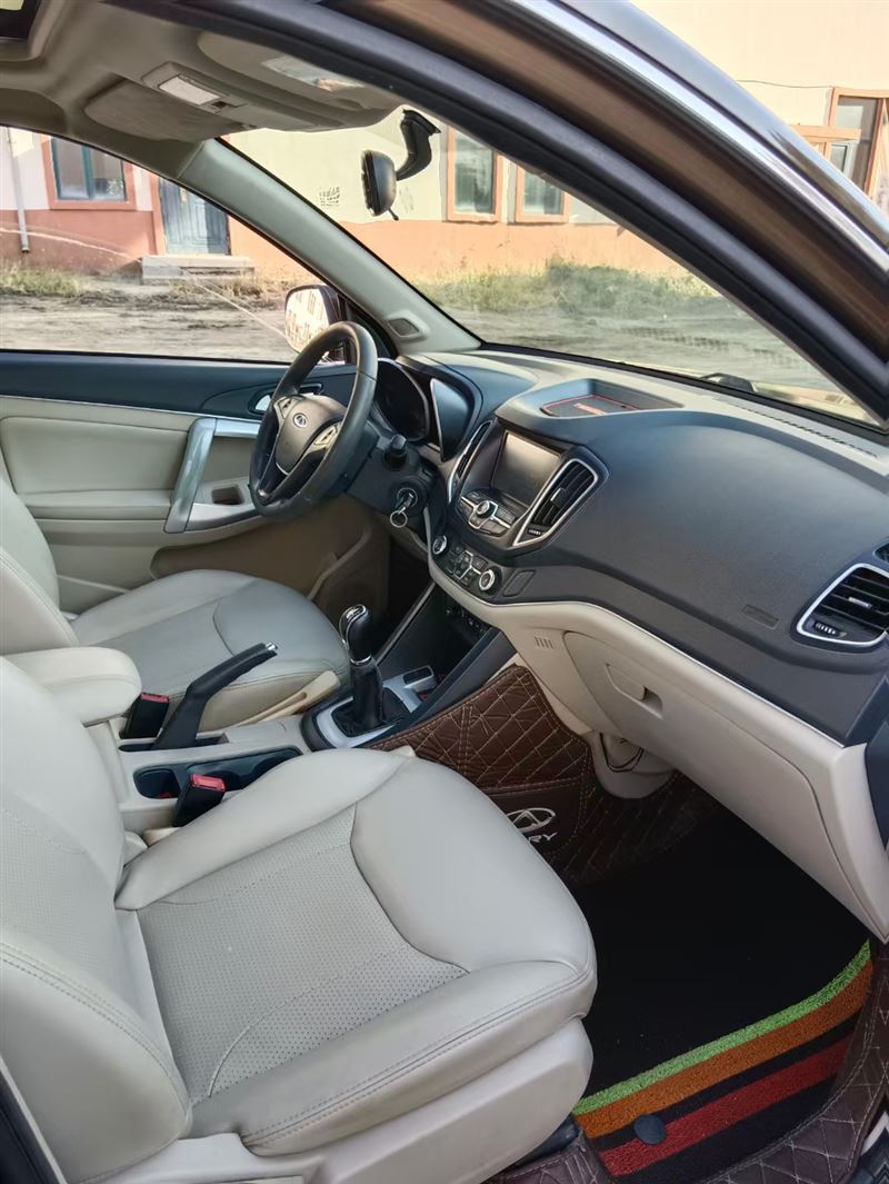 14年瑞虎5手動高配