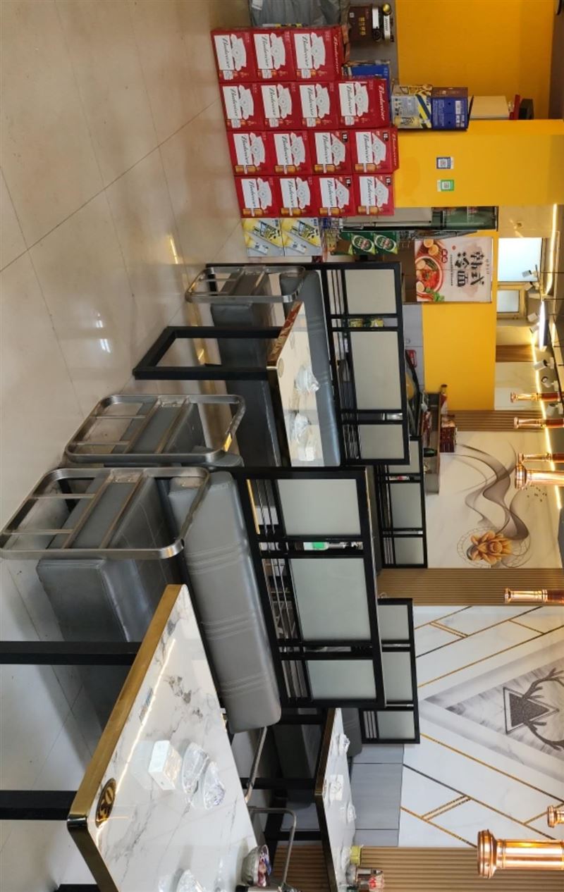 銀達(dá)燒烤店外兌