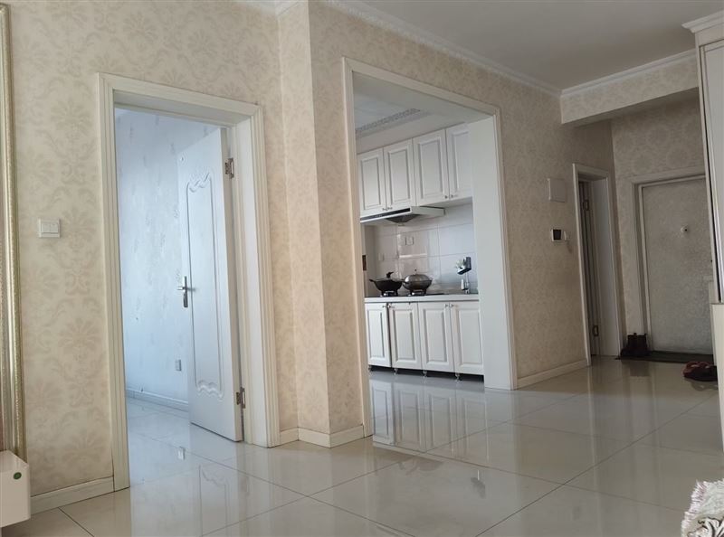 吉賣銀達(dá)高層