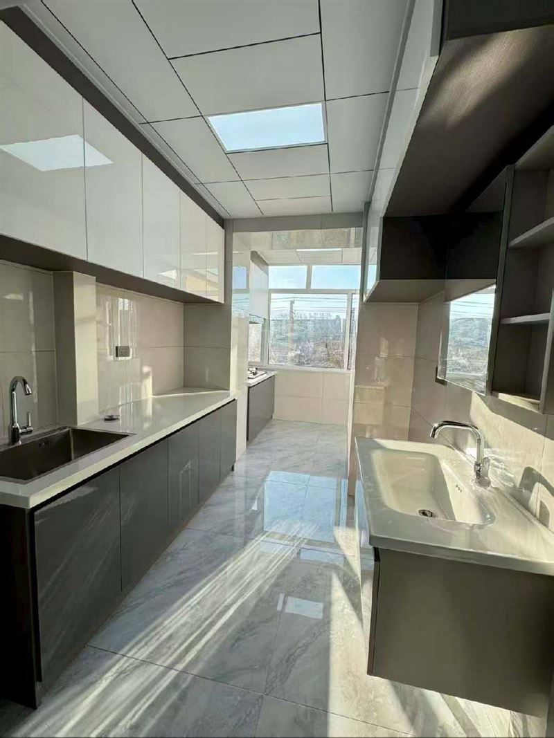 十中十小學區(qū)房首付6萬元 新富樓2室 18.8萬