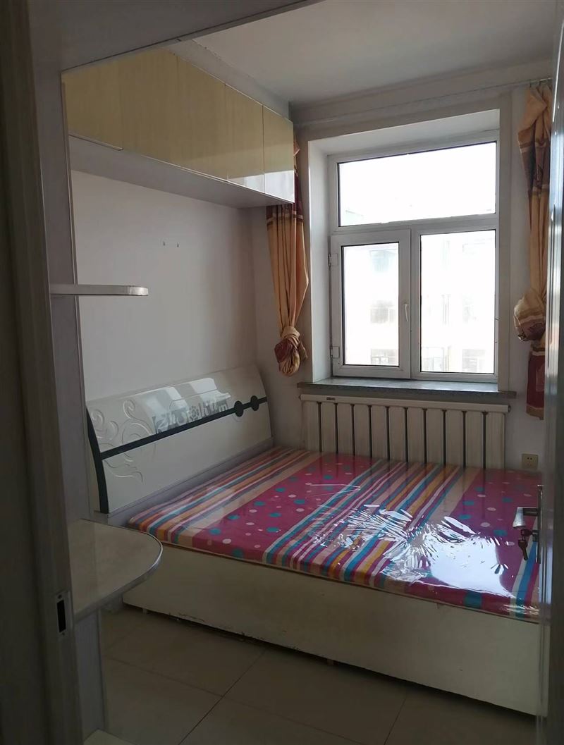 房主出租樓7500元每年雙包