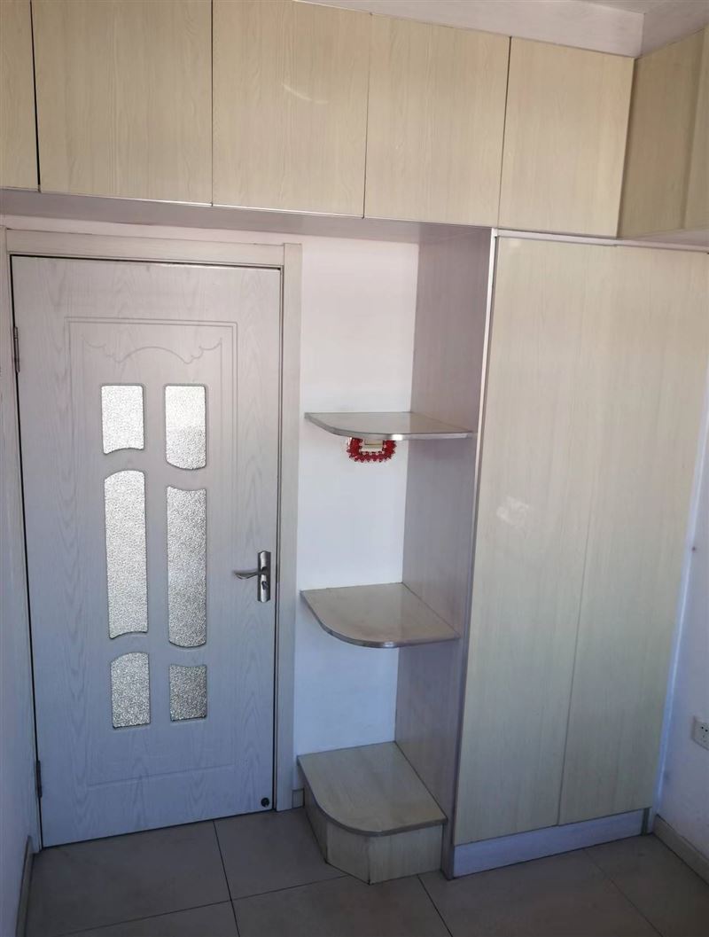 房主出租樓7500元每年雙包