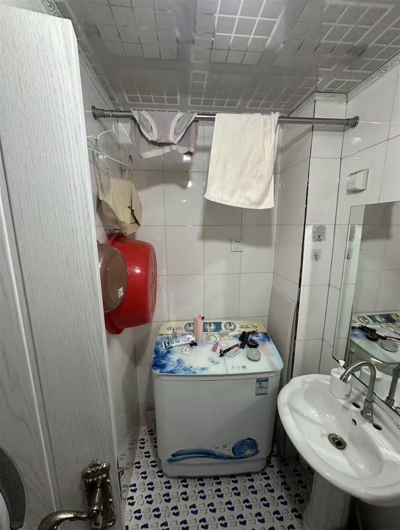 海天家園1樓出售