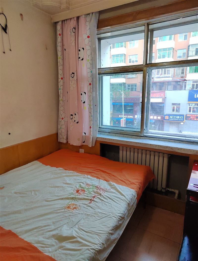 步行街，單間出租