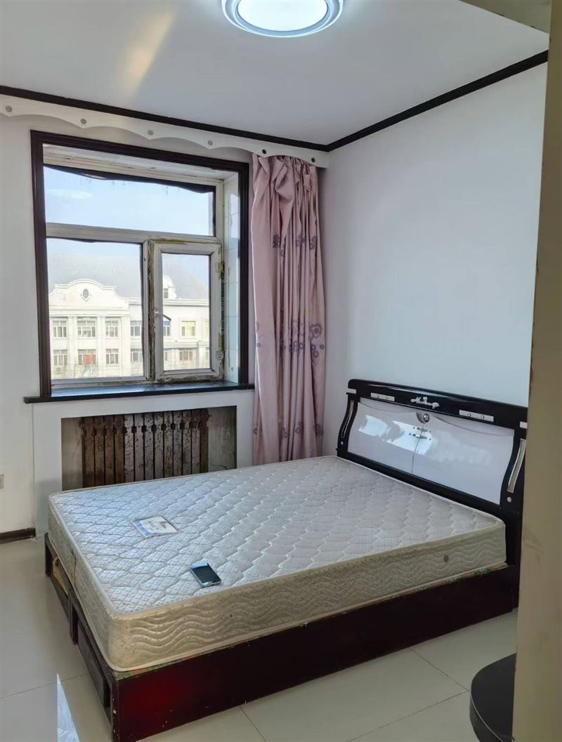 新東方6樓80平13.5萬(wàn)