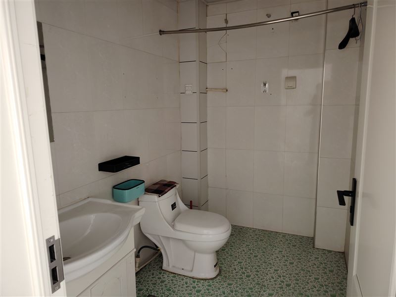 賣萬(wàn)寶小區(qū)樓房