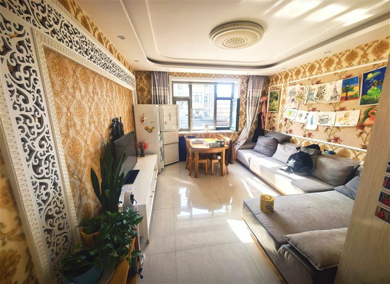 金水灣 3 樓 85.36 平方滿 56 年 42 萬