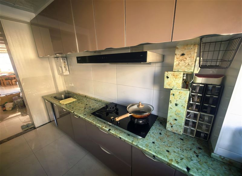 金水灣 3 樓 85.36 平方滿 56 年 42 萬