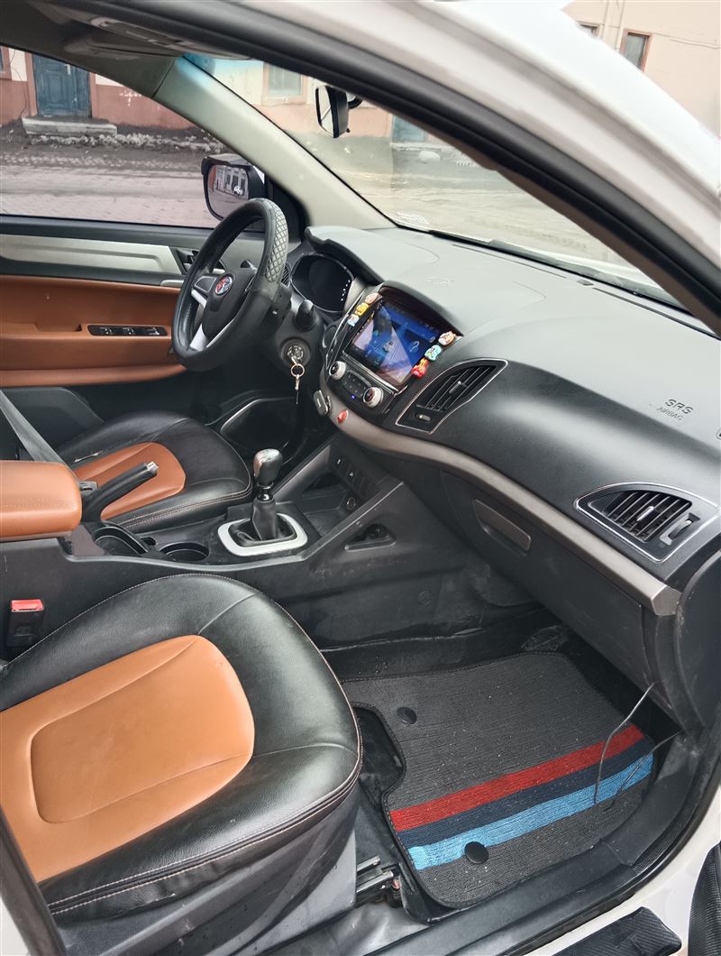 13年江淮瑞風(fēng)s5手動(dòng)高配6速原值12萬(wàn)