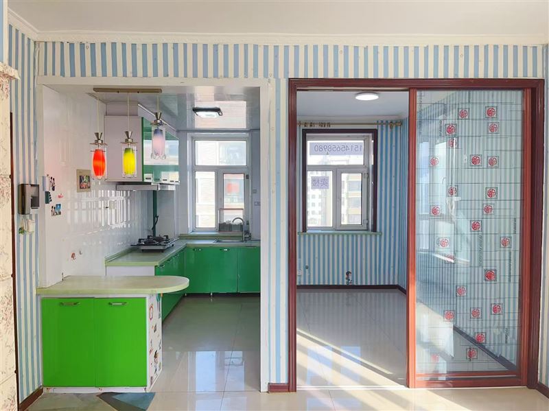 賣(mài)經(jīng)典名居五樓