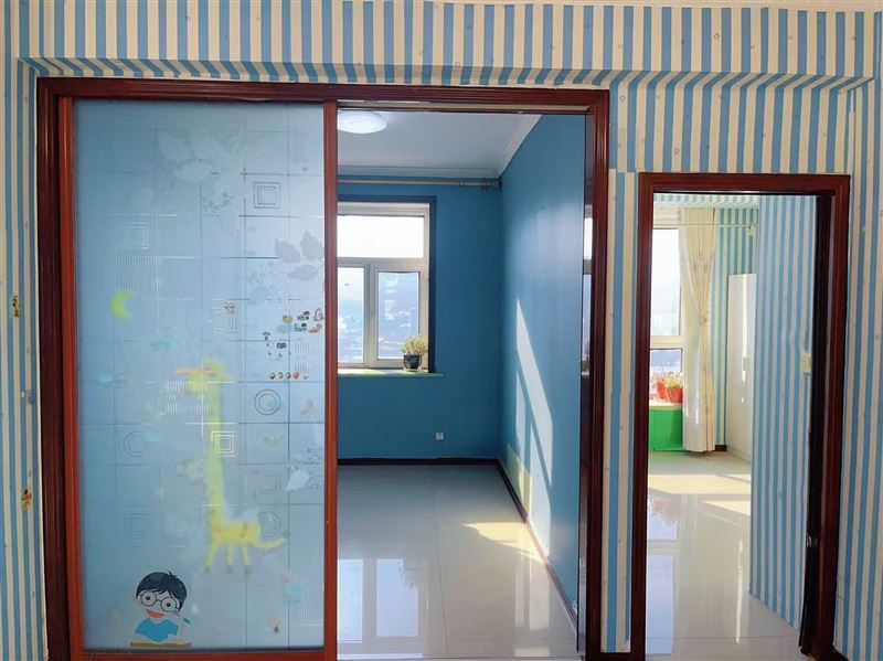 賣(mài)經(jīng)典名居五樓