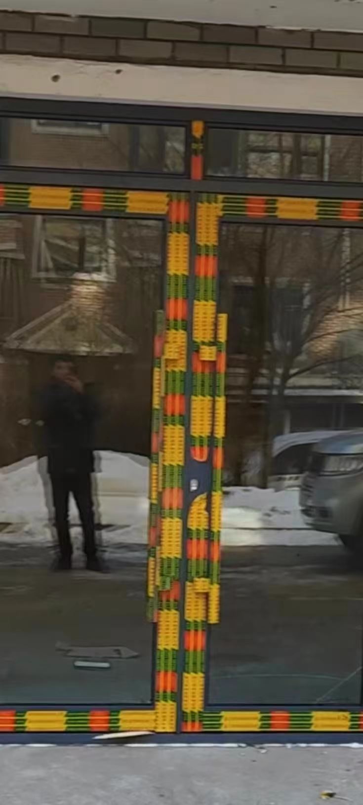 定做各種紗窗，金鋼網(wǎng)開扇紗窗，軟包防盜門，維修門窗