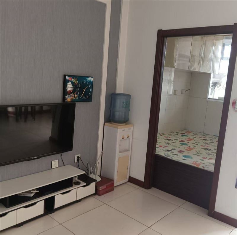 三樓出租 聯(lián)系電話13945591704