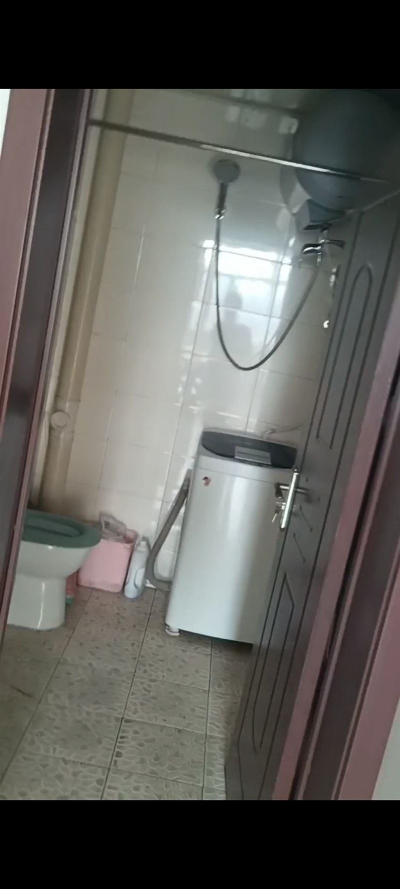 三樓出租 聯(lián)系電話13945591704