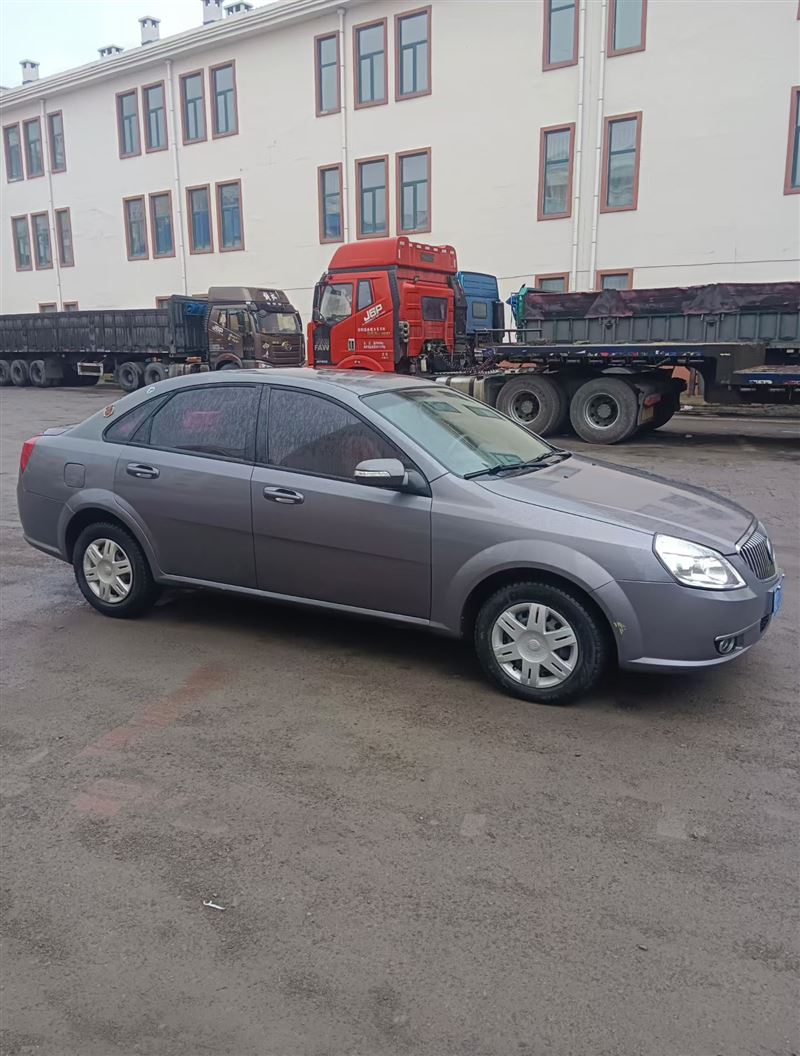 11年別克凱越自動(dòng)擋高配原值12萬