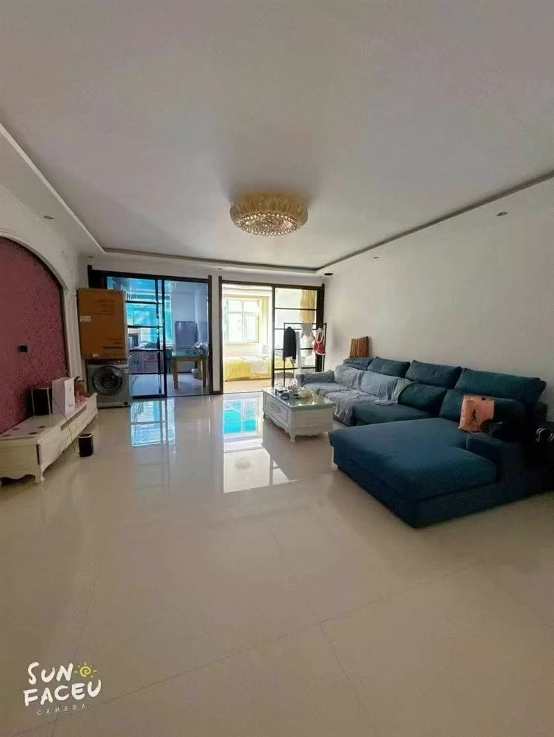 出售銀達(dá)五號(hào)樓五樓