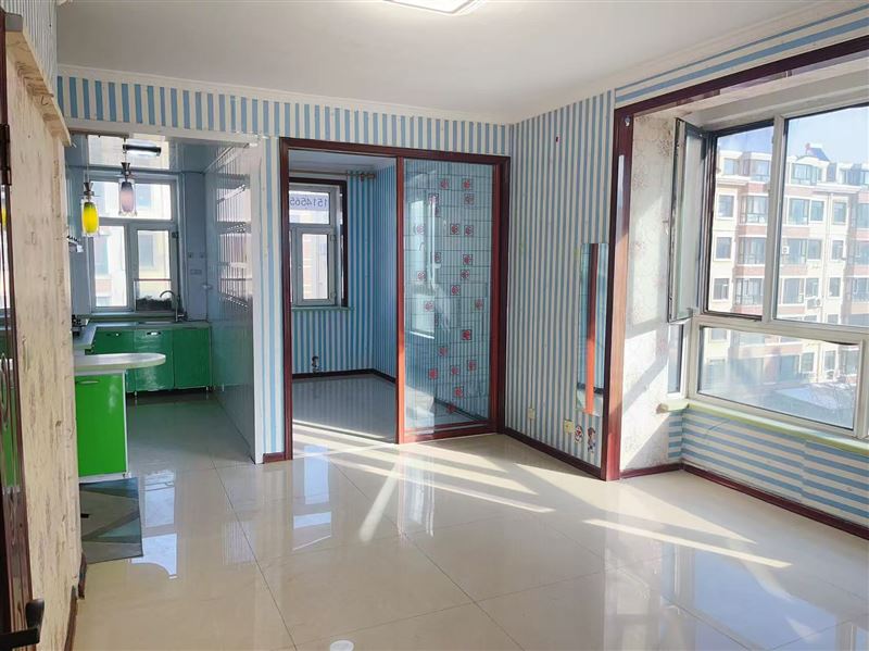 賣(mài)經(jīng)典名居五樓