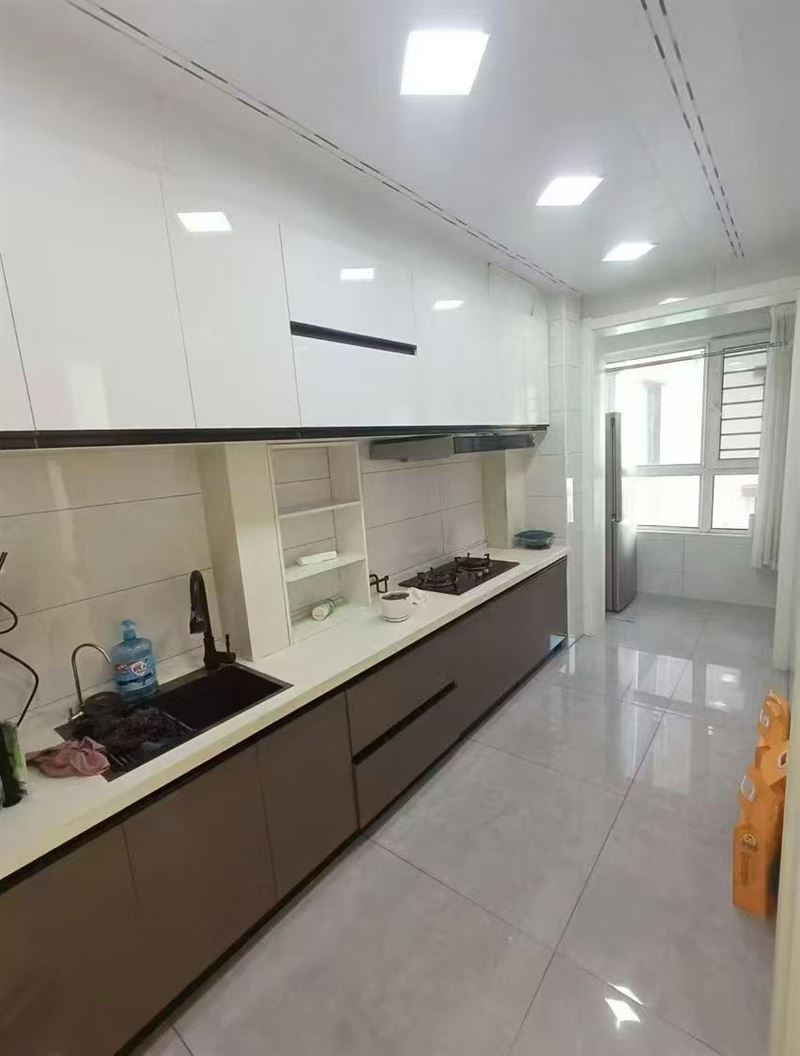 吉售銀達(dá)小區(qū)高層